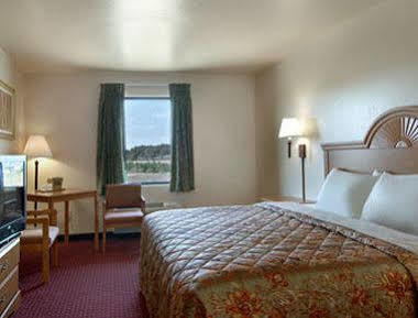 Days Inn Of Centre Eksteriør bilde